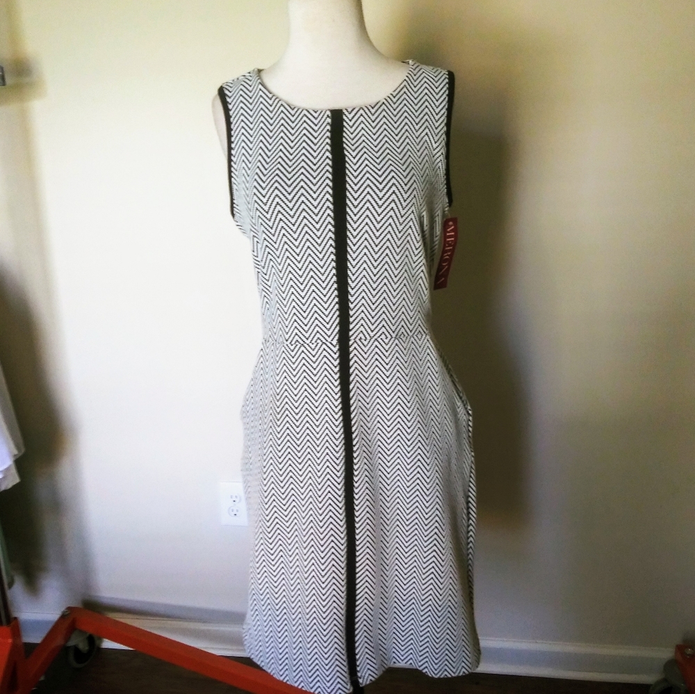 Merona geometric pattern sheath dress NWT size S